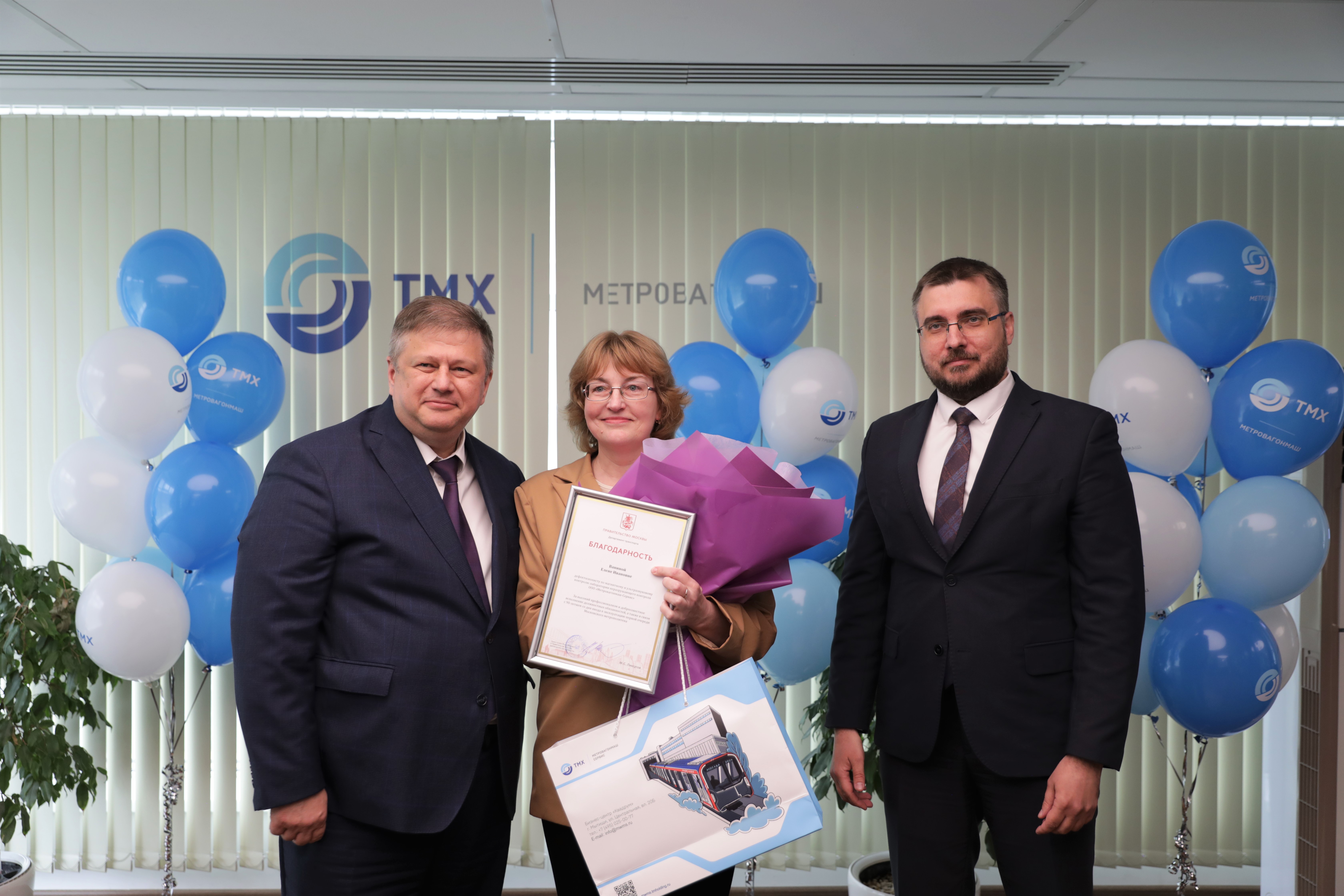 На «Метровагонмаш» торжественно открыли мемориал - вагон метро типа «Г»